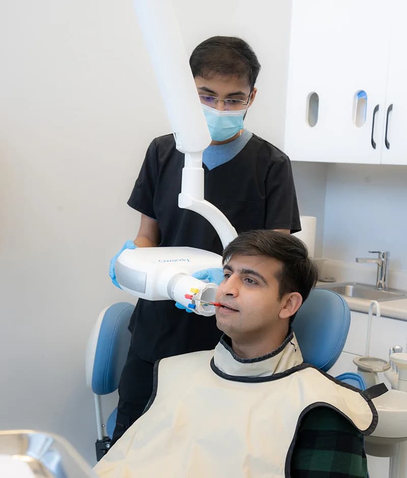 3D imaging technology in use at Sauga Smiles Dental
